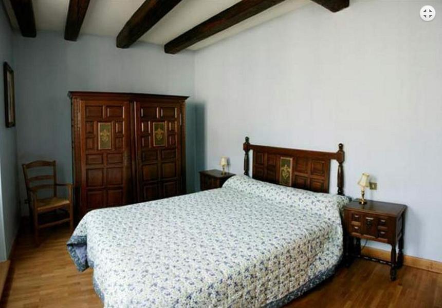 Amphore Du Berry Saint-Amand-Mont-Rond Kamer foto