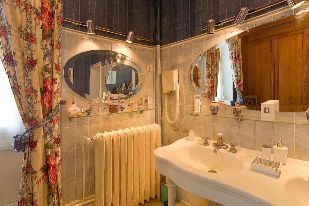 Amphore Du Berry Saint-Amand-Mont-Rond Kamer foto
