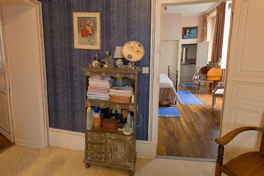 Amphore Du Berry Saint-Amand-Mont-Rond Kamer foto